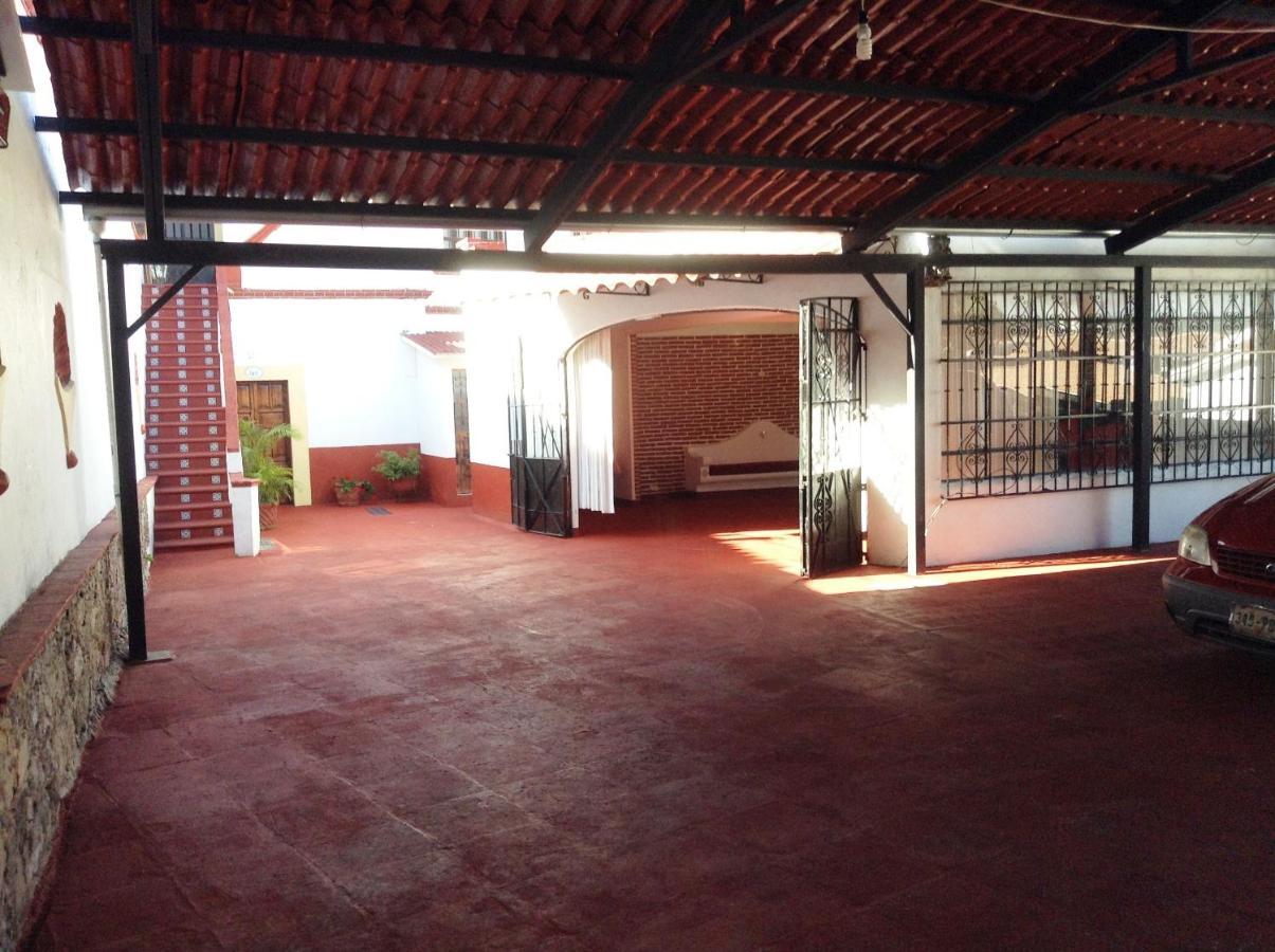 Villa San Francisco Hotel Taxco de Alarcon Exterior photo